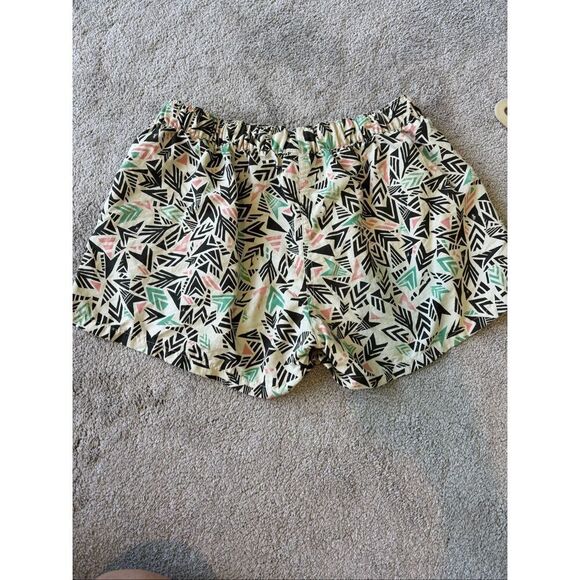 NWOT Patagonia Barely Baggies Medium Quill Triangle Abstract Print, $70 D2 - Picture 6 of 7